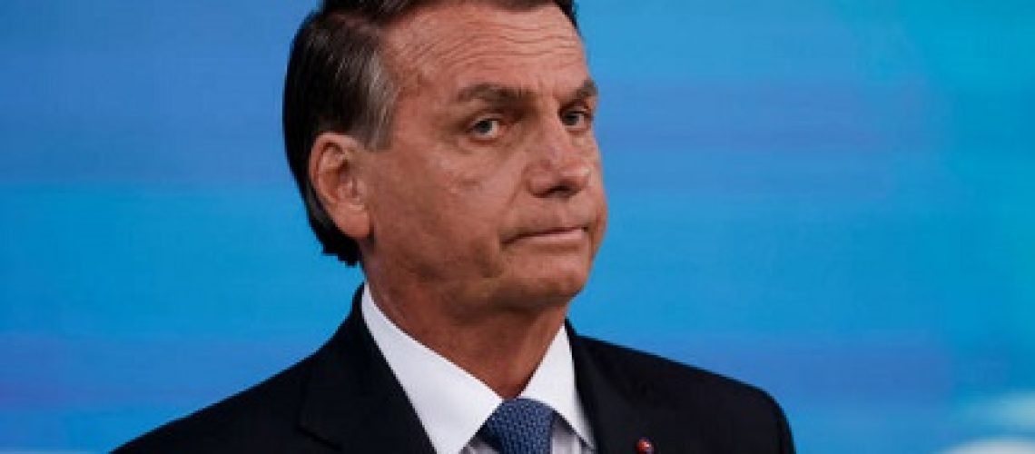 RIO DE JANEIRO, BRAZIL - OCTOBER 28: Incumbent and presidential candidate for a second term Jair Bolsonaro of Liberal Party (PL) gestures before a debate organized by Brazilian media conglomerate Globo only two days before the presidential run-off on October 28, 2022 in Rio de Janeiro, Brazil. (Photo by Wagner Meier/Getty Images)