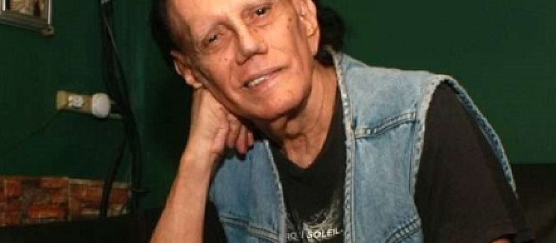 El-cantante-Trino-Mora-10.