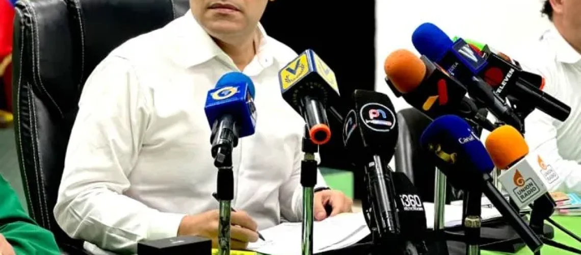 WhatsApp-Image-2024-04-15-at-5.49.45-PM-696x693