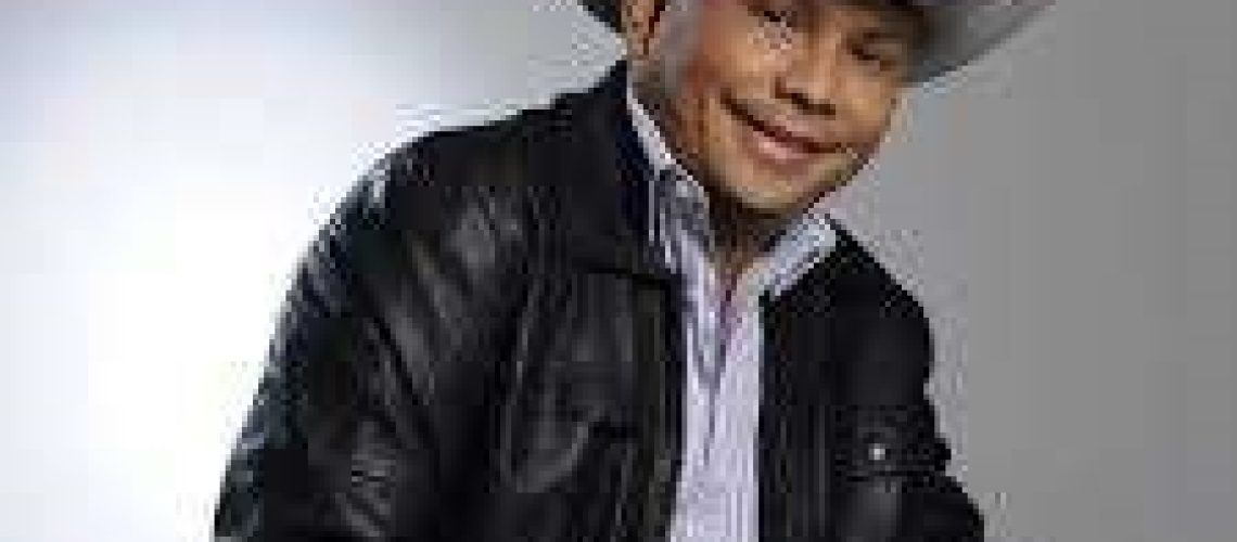 cantante-omar-labrador 12