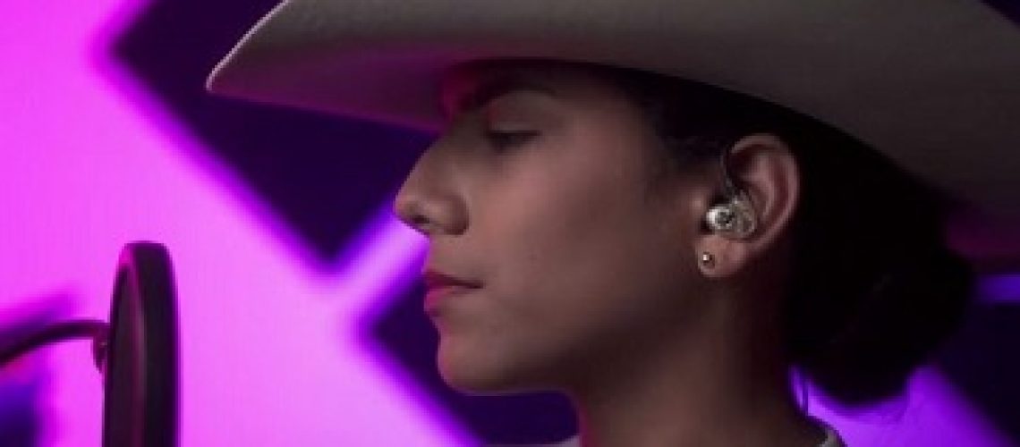 emily-galaviz-llevara23.