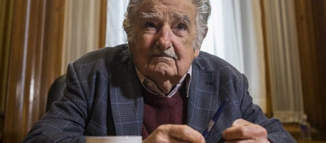 mujica13
