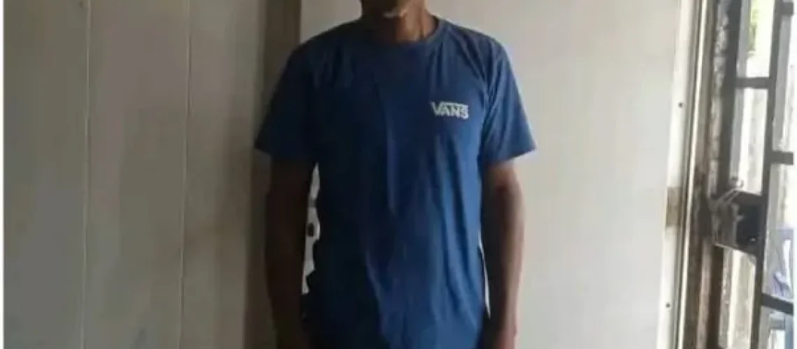 photo_5107518290737082718_y