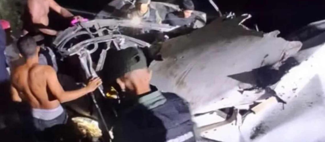 un-muerto-y-mas-de-20-heridos-por-volcamiento-de-autobus-en-carretera-de-choroni-182876